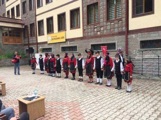 Çamlıhemşin Halk Eğitim Merkezi Müdürlüğü   2015-2016 Yıl Sonu Sergisi