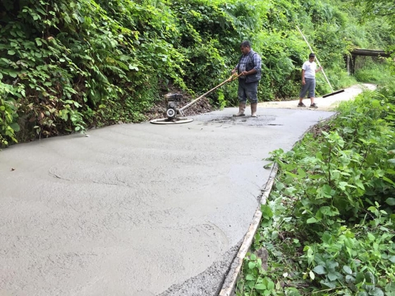 YOL BETONLAMA ÇALIŞMASI