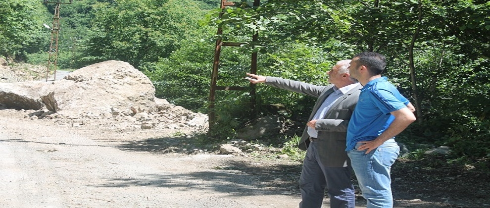 KONAKLAR YOLUNDA HEYELAN