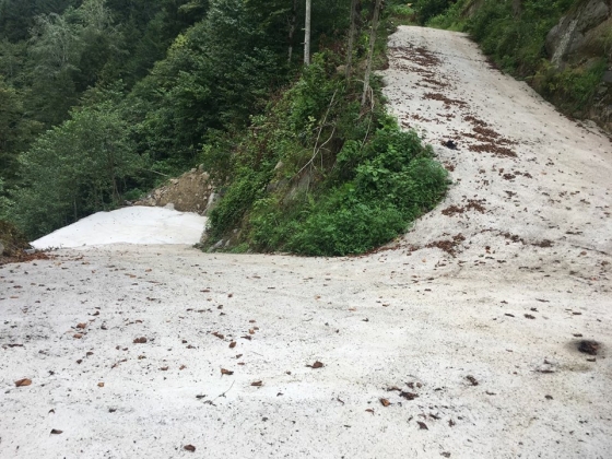 İLÇEMİZ KAVAK MAHALLESİ ŞAMATACILAR MEVKİİNDE BİTEN YOL ÇALIŞMASI